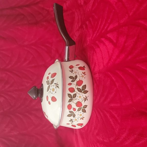 Sheffield Strawberries 'n Cream Pot 6 piece set - Picture 5 of 7